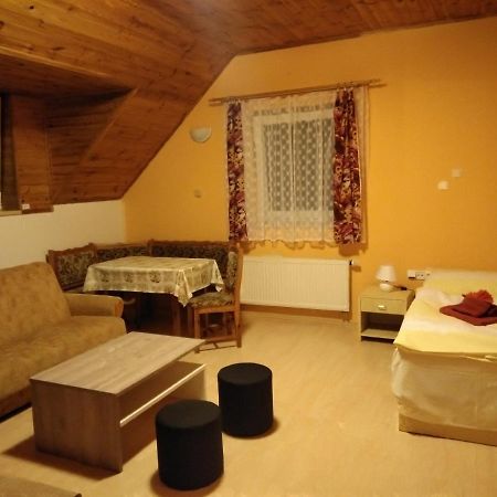 Apartman V Zachranne Stanici Pasicka Prosec  Exterior photo